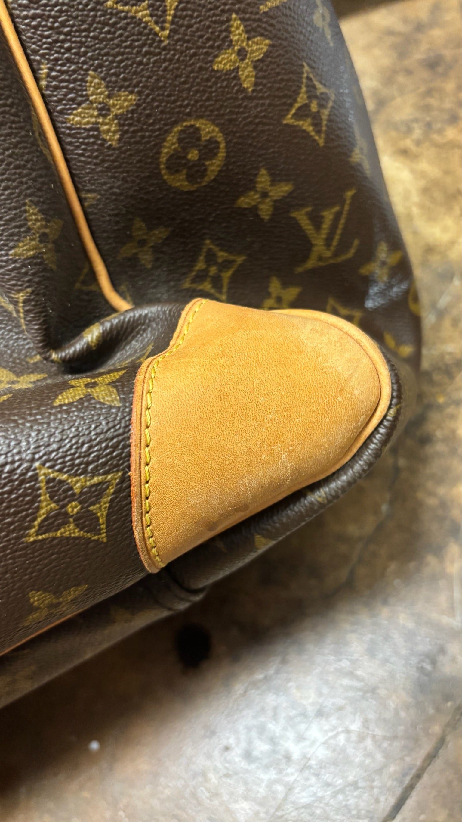 Louis Vuitton Sirius 70 Suitcase