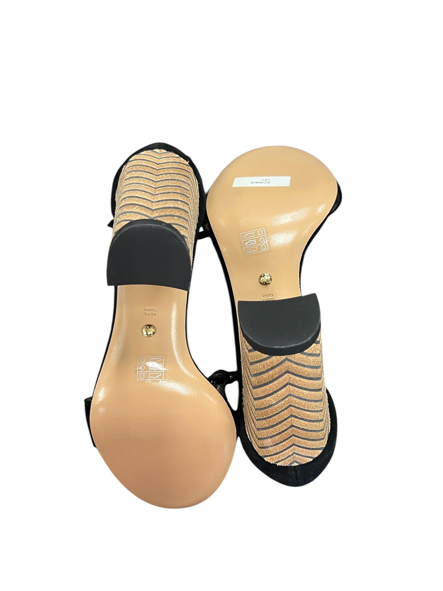 Size 7 Pelle Moda Stylish Black Heeled Sandals