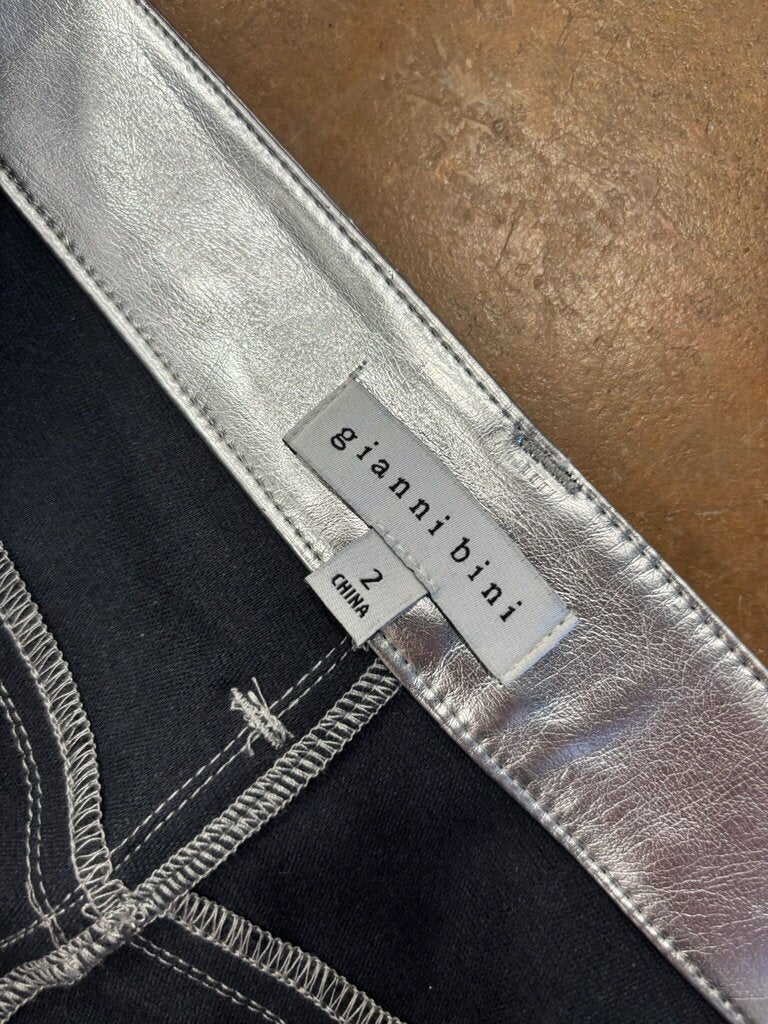 Gianni Bini SIZE 2 Silver Mini Skirt