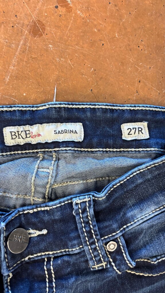 Size 27R- BKE Sabrina Women's Jeans