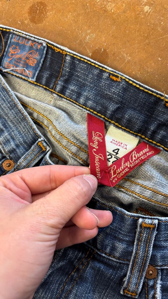 Size 4- Lucky Brand Flared Jeans
