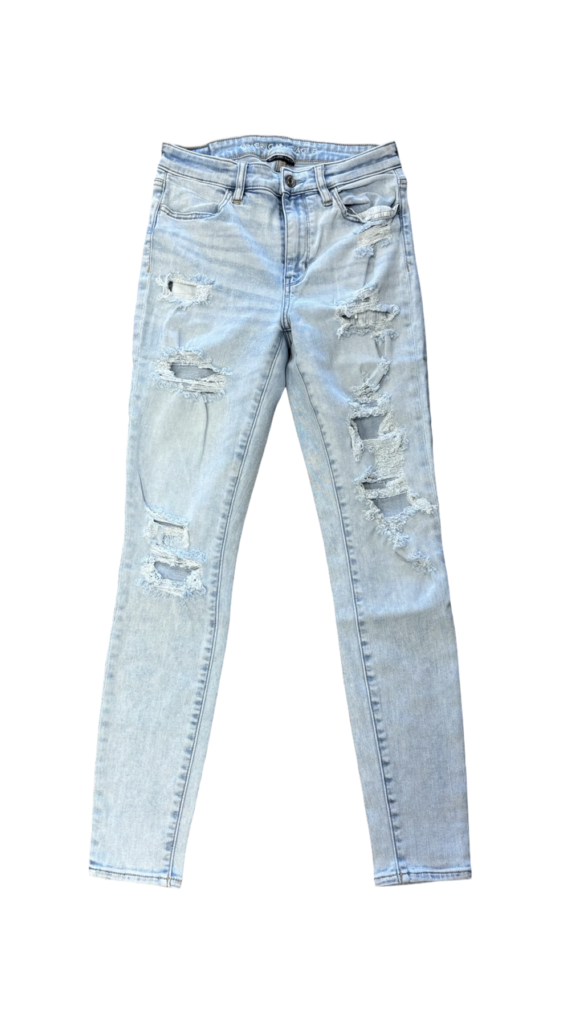 Size 6- American Eagle Distressed Skinny Jeans
