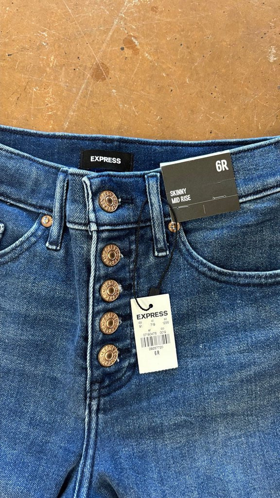 Size 6- Express Skinny Jeans