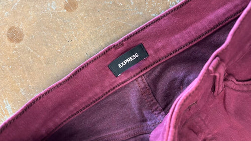 4R- Express Skinny Jeans in Burgundy