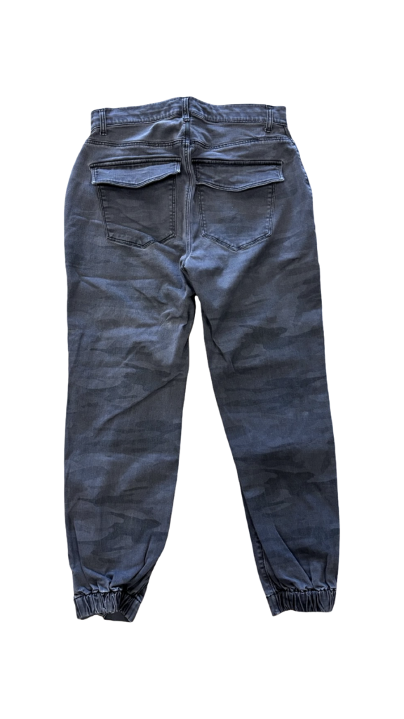 Size 6- Express Camo Cargo Pants