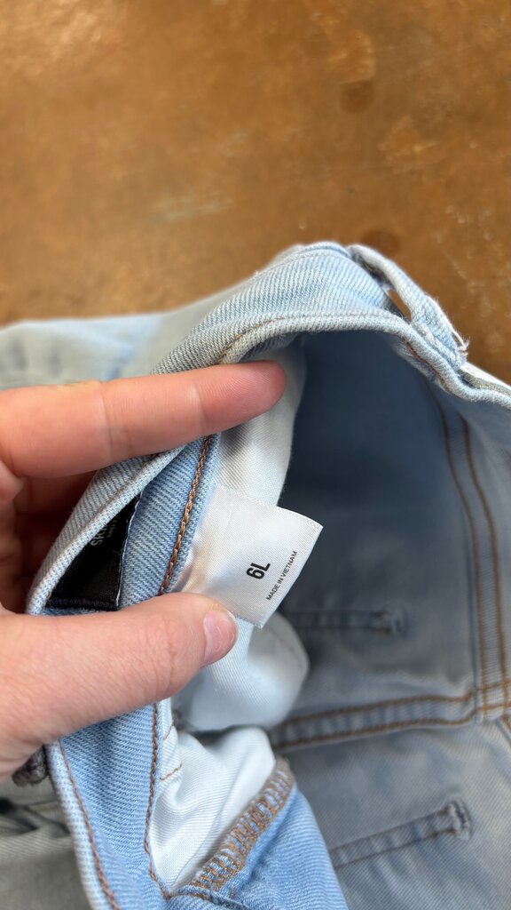Size 6L- Express Light Blue Skinny Jeans