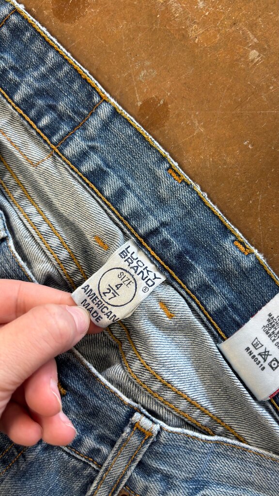 Size 4- Lucky Brand Women's Flared Jeans