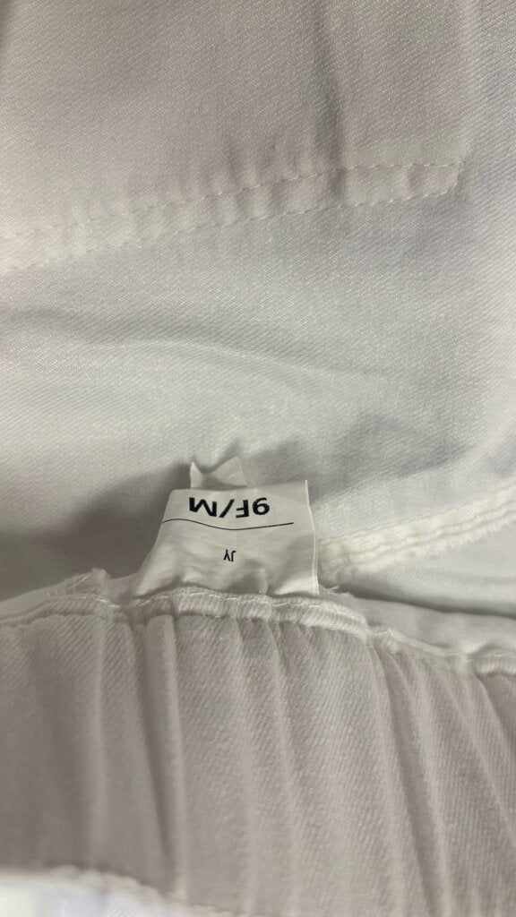 Size 9 White Elastic Waist Wide Leg Pants