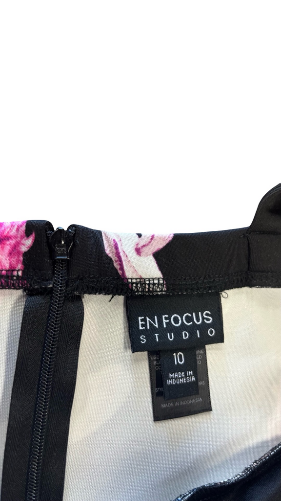 Size 10 EN FOCUS Studio Floral Print Summer Dress