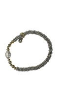 Elegant Beaded Bracelet with Pearl
