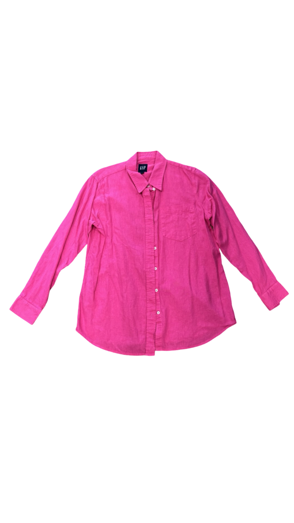Medium Gap Women's Pink Button-Up Shirt