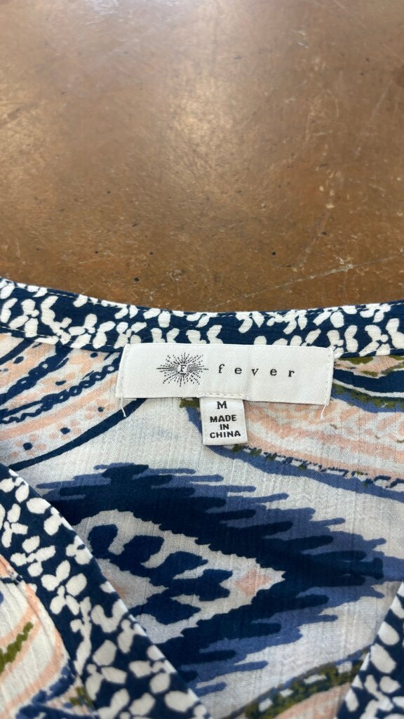 Medium Fever Women's Long Sleeve Shirt with Paisley Pattern