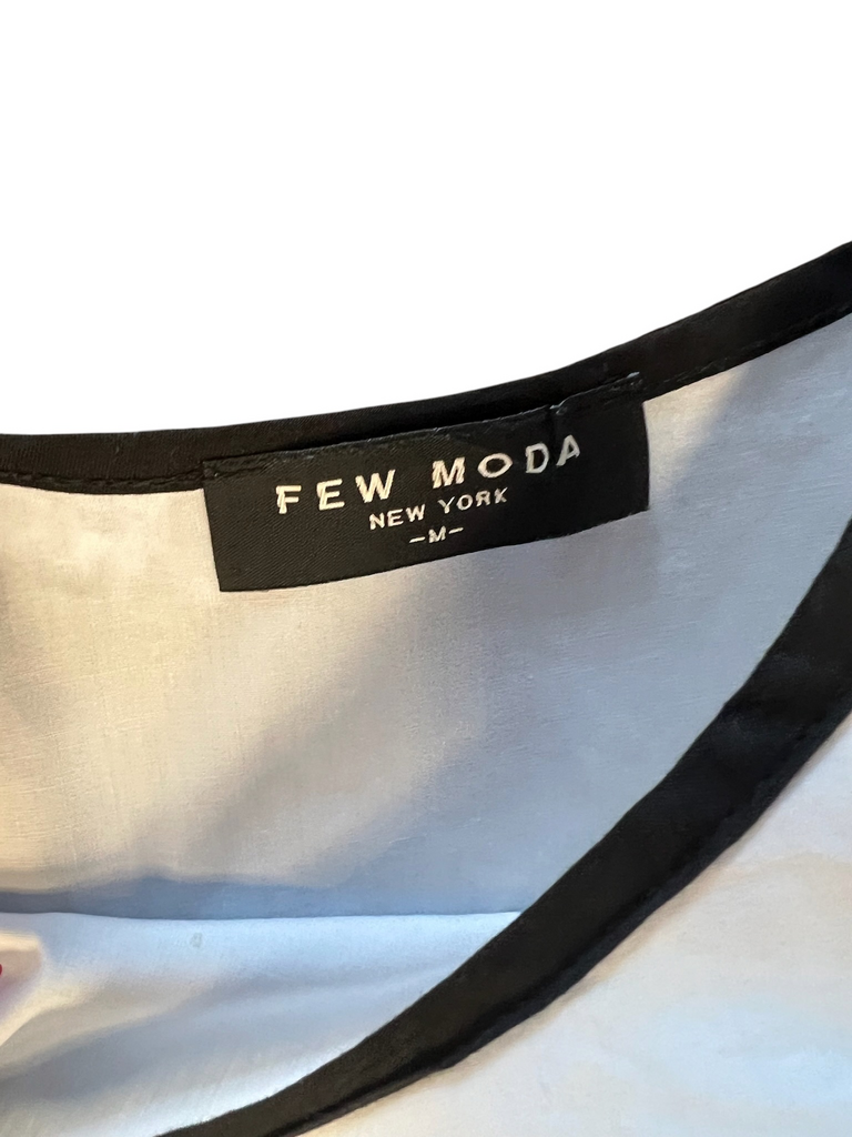 Size M- Few Moda Cold Shoulder Top