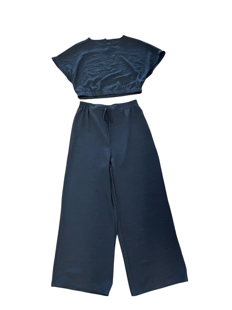 Size L- Women’s Dark Gray Cropped Top and Wide Leg Pants Set