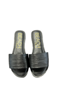 Size 10 Women’s Beach Slide Sandals