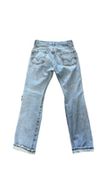Small Tricia Fix Women's Distressed Jeans