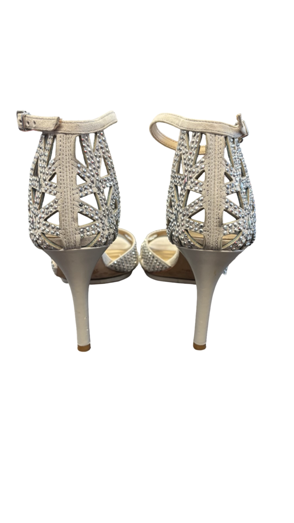 Size 8 Antonio Melani Silver Embellished Heels