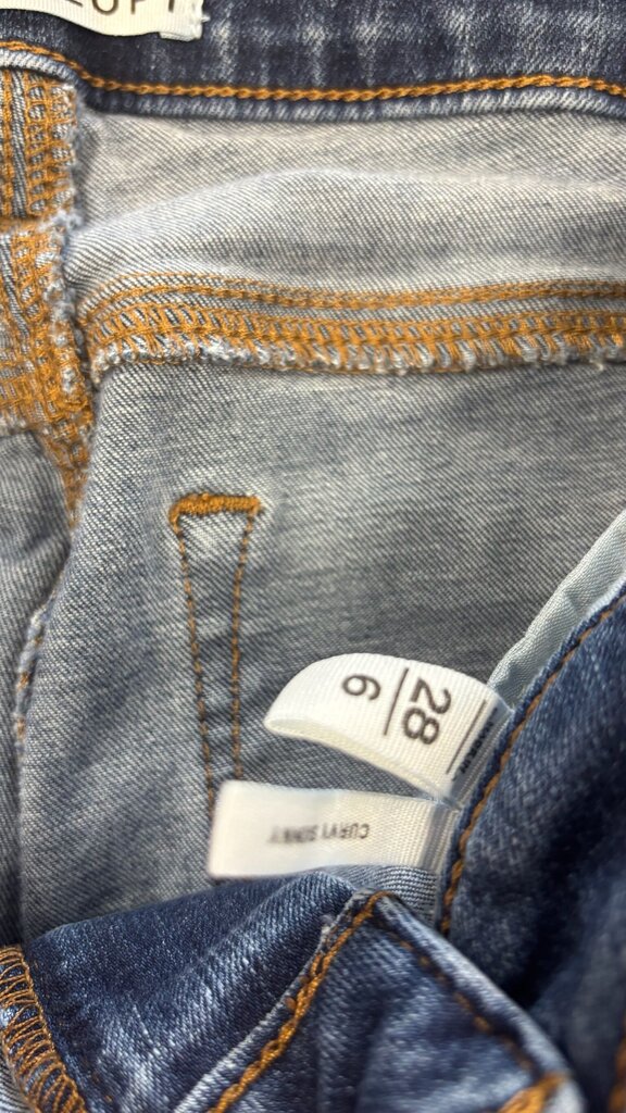 Size 28 LOFT Curvy Skinny Jeans