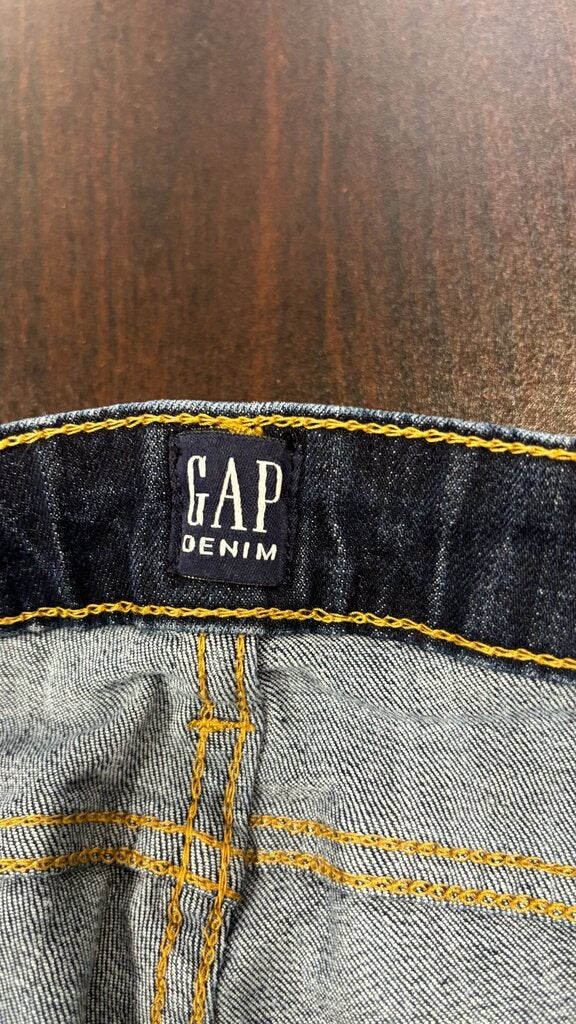 Size 31 GAP Women's Slim Fit Denim Jeans