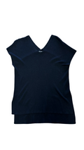 Small Versona Women's V-Neck Top