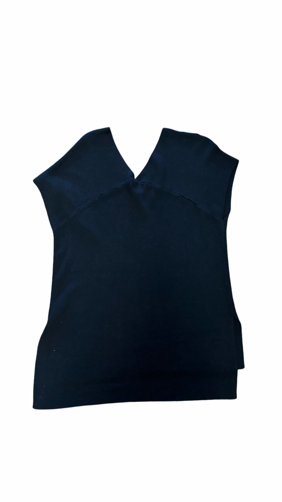 Small Versona Women's V-Neck Top