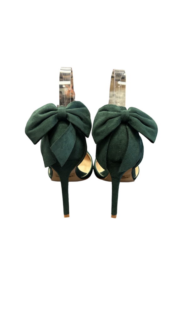 Size 8 Elegant Green Heeled Sandals with Bow
