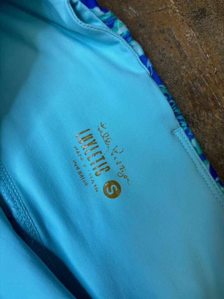 Small Lilly Pulitzer Leggings with Seahorse and Floral Pattern