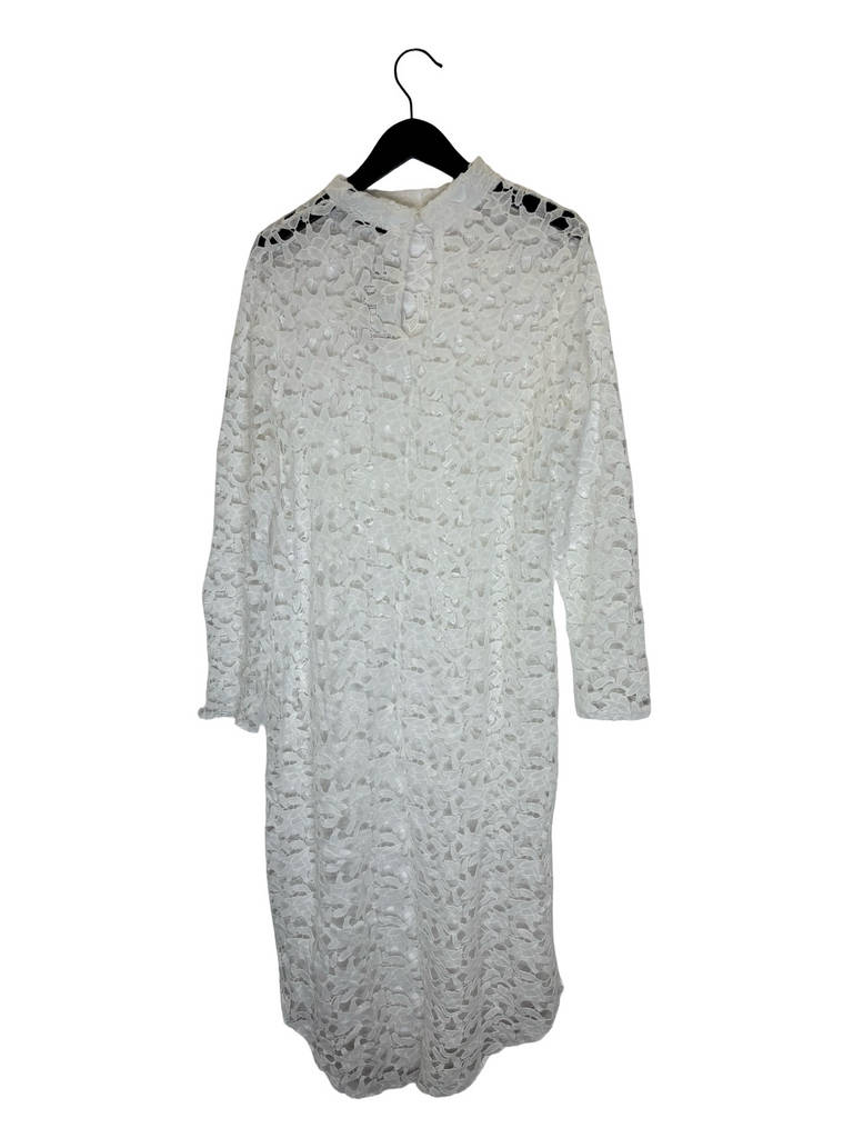 Pretty Garden White Lace high low shirt