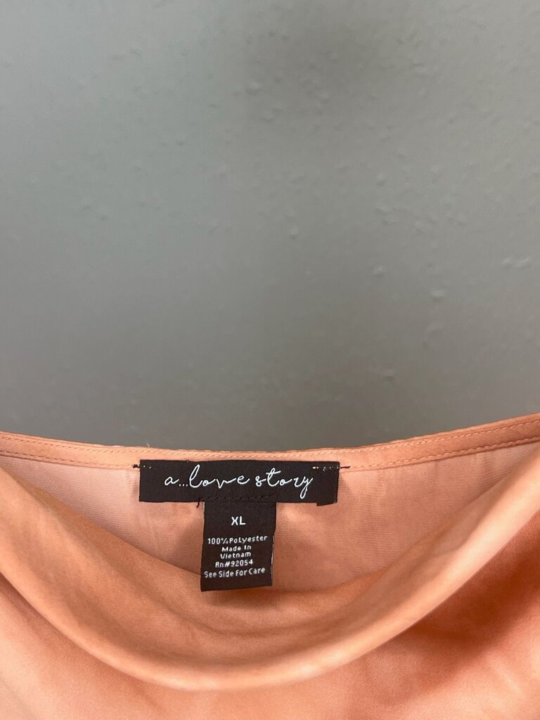 A Love Story Women's XL Peach Camisole Top