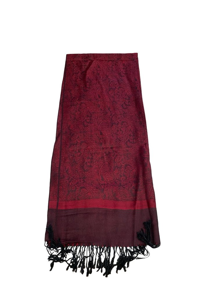 Elegant Red Paisley Pattern Scarf