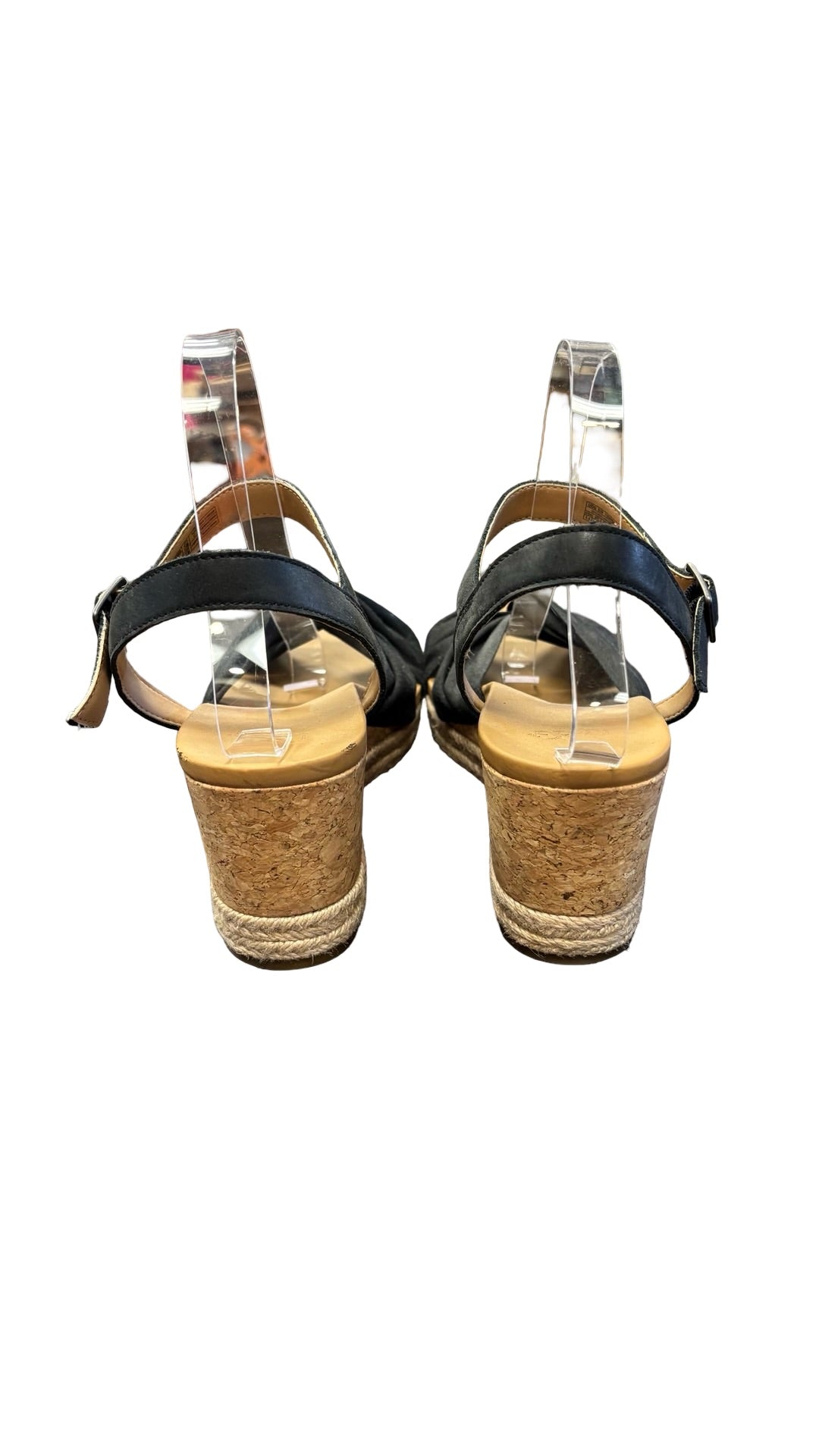 Size 8.5 UGG Joslyn Wedge